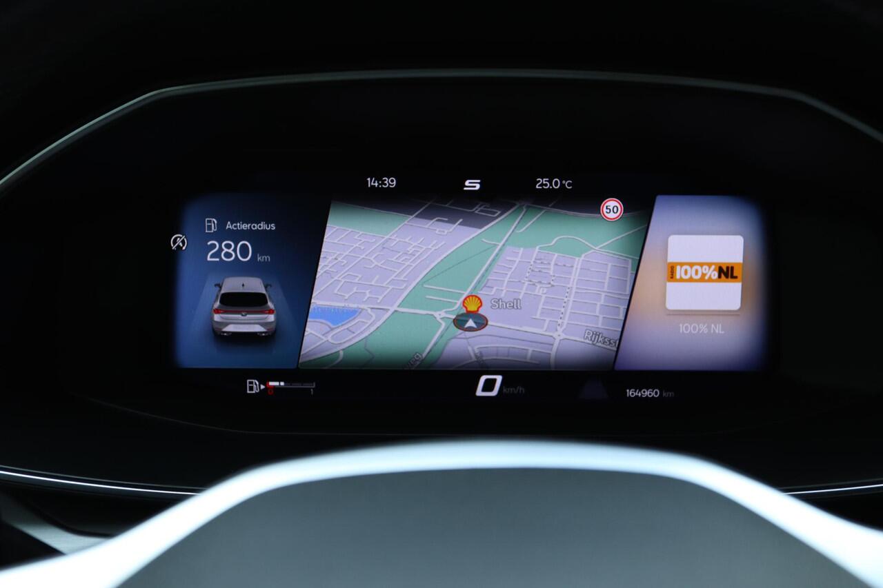 Seat LEON 1.5 TSI FR LAUNCH EDITION | PANO | VIRT. COCKPIT | LED | CAMERA | KEY-LESS | ACC | WINTERPACK