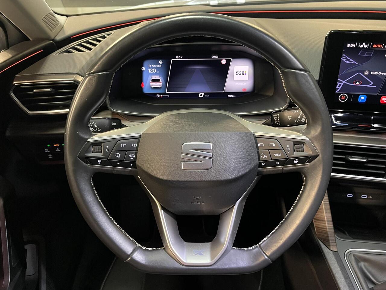 Seat LEON Sportstourer 1.5 TSI Xcellence 18"/Dodehoek/Stoel + stuurverwarming/Keyless/Adaptieve cruise/Apple Carplay & Android Auto/PDC