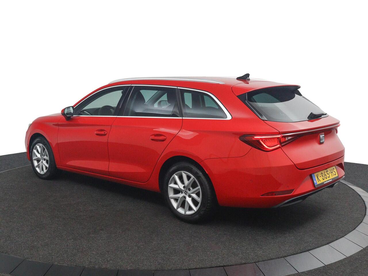 Seat LEON Sportstourer 1.5 eTSI Style Launch*AUTOM.*ACC*HAAK*ECC*CARPLAY*