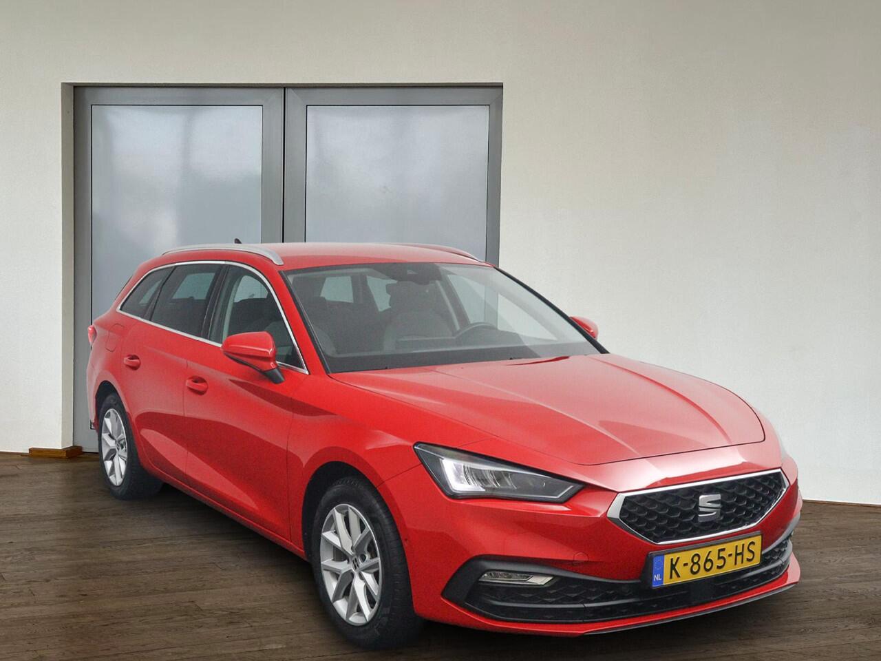 Seat LEON Sportstourer 1.5 eTSI Style Launch*AUTOM.*ACC*HAAK*ECC*CARPLAY*