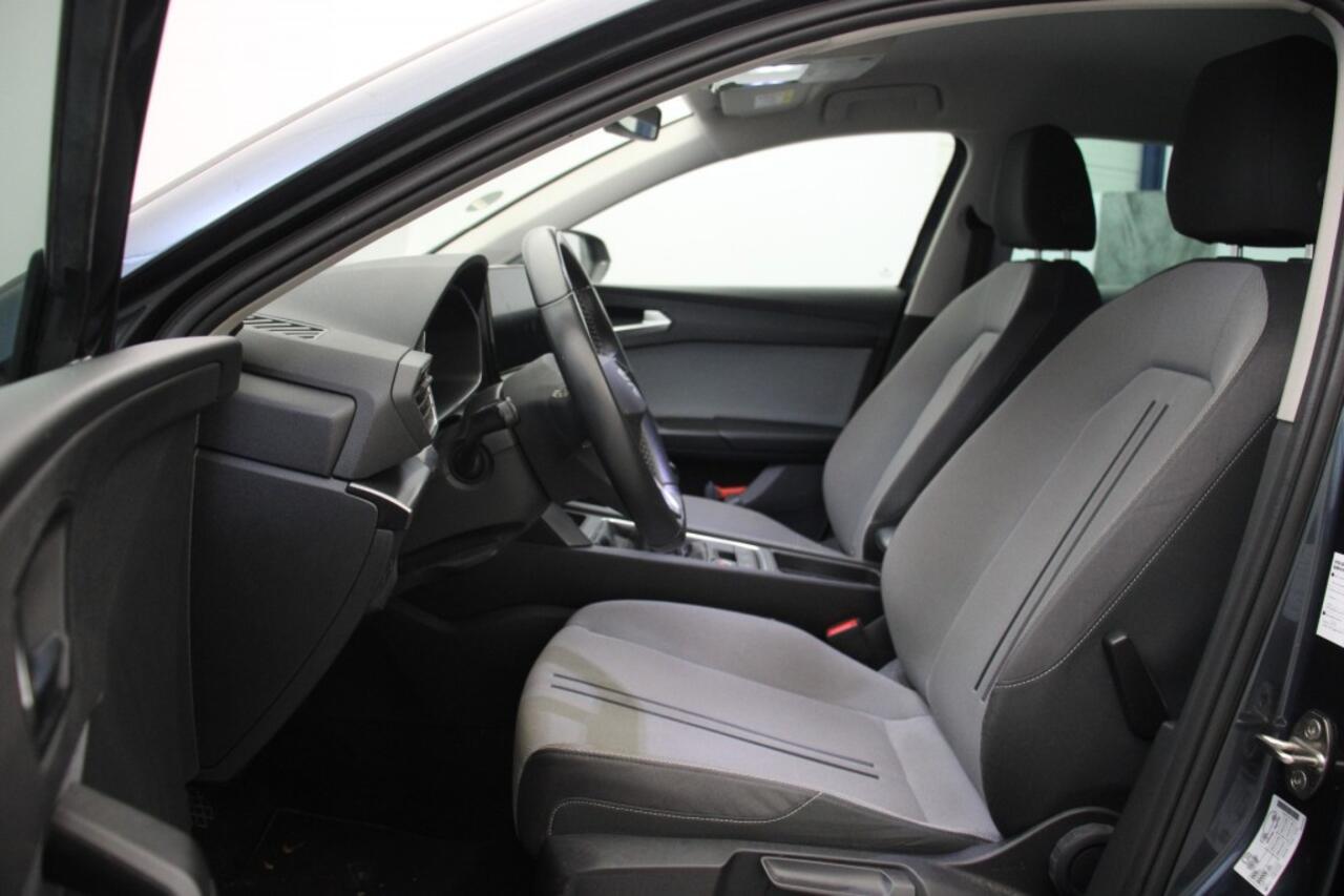 Seat LEON 2.0 TDI Style Launch Edition - Carplay, Digitaal Cockpit, Navi, Cruise