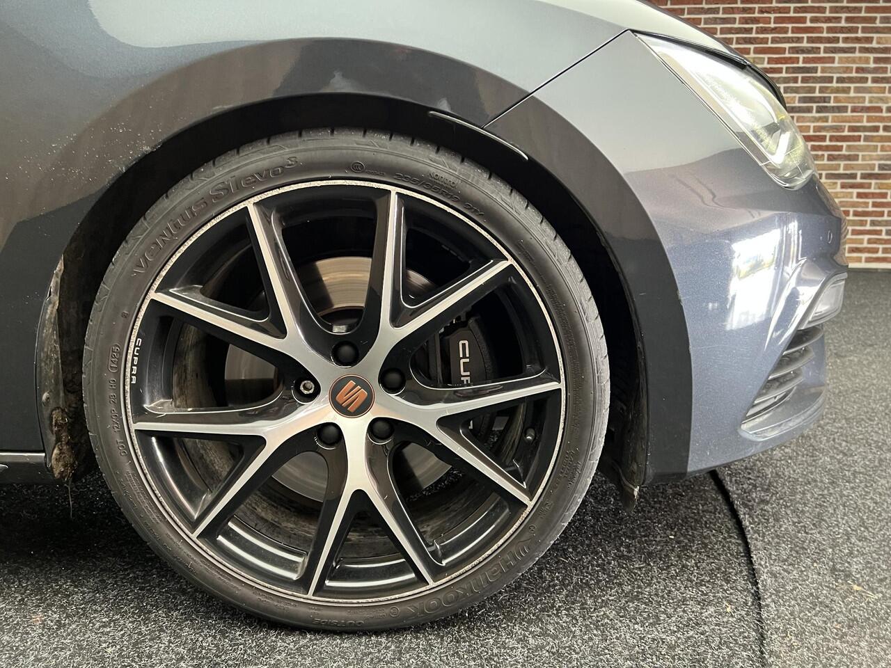 Seat LEON 2.0 TSI CUPRA Panorama Beats DSG Virtual