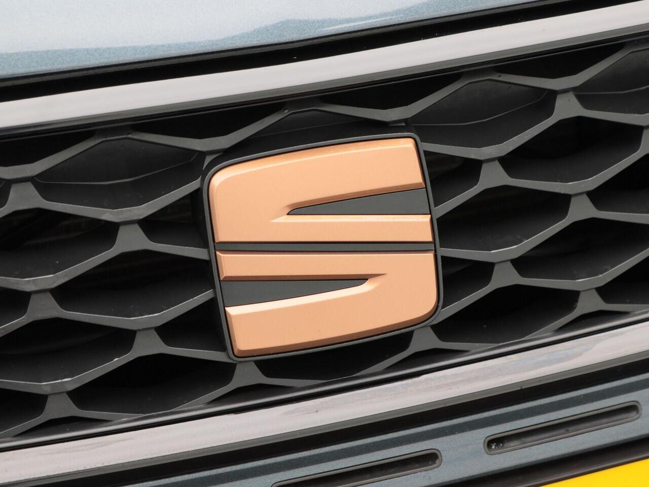 Seat LEON ST 2.0 TSi 300 Pk Automaat 4DRIVE CUPRA | Panoramadak | Bucket Seats | Camera | Stoelverwarming | 19 Inch | Beats Audio | 71.983 km!!