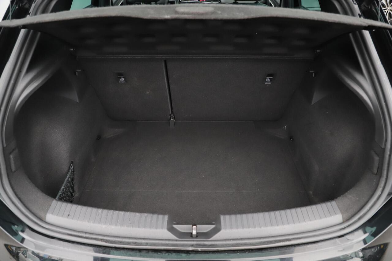 Seat LEON 1.0 TSI FR Ultimate Edition Virtual Cockpit Full LED 17 inch LMV Beats Audio Navigatie Achteruitrijcamera Carplay Android Climate Cruise Control Stoelverwarming