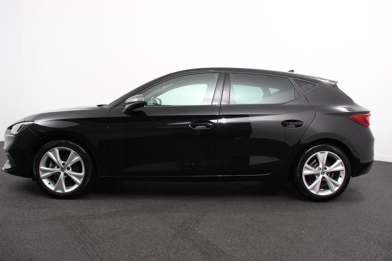 Seat LEON 1.5 eTSI 150pk DSG FR | Navigatie | Apple Carplay/Android Auto | Virtual Cockpit | Led | Adaptive Cruise Control | Dab | Stoelverwarming