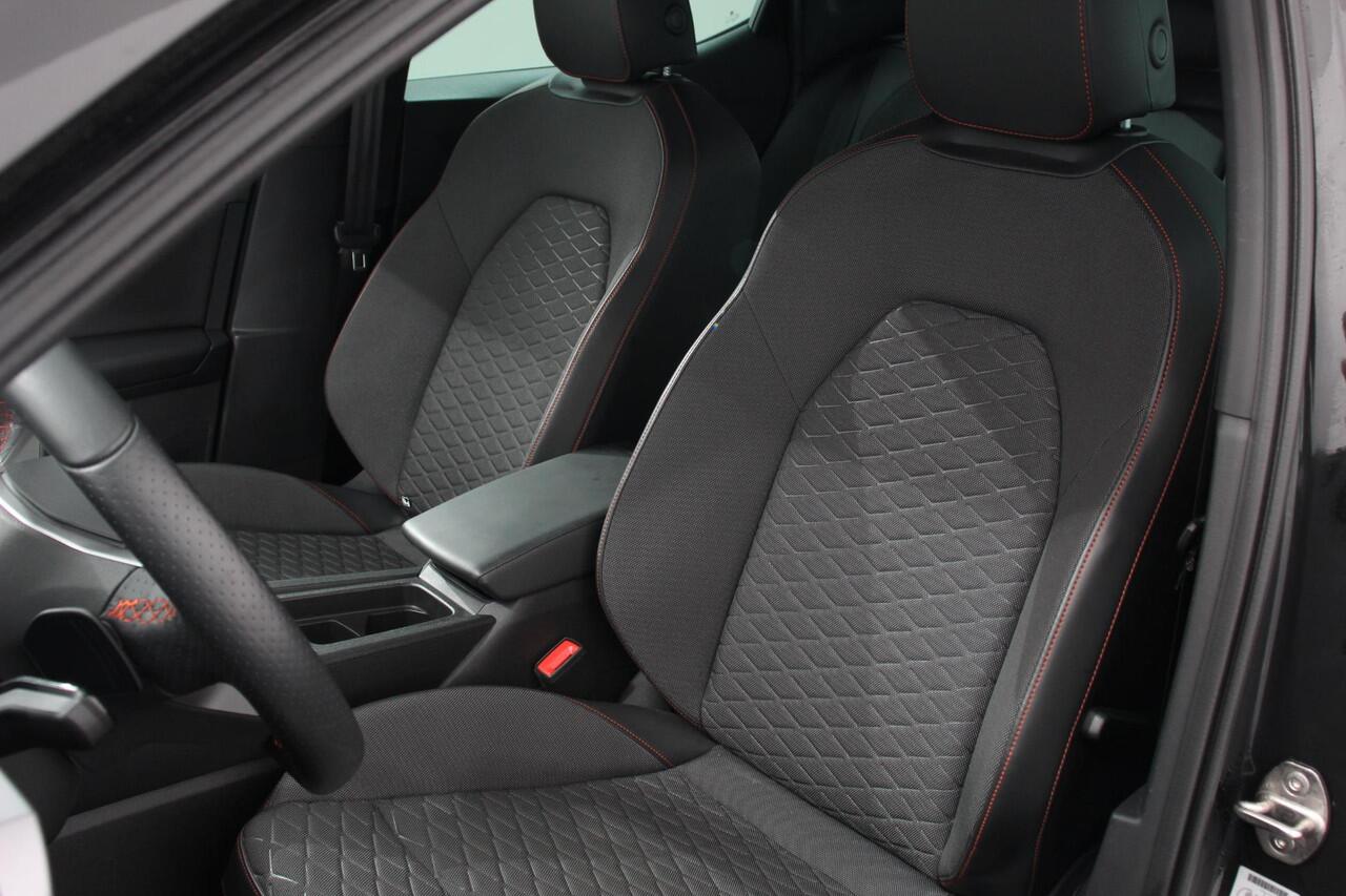 Seat LEON 1.5 eTSI 150pk DSG FR | Navigatie | Apple Carplay/Android Auto | Virtual Cockpit | Led | Adaptive Cruise Control | Dab | Stoelverwarming