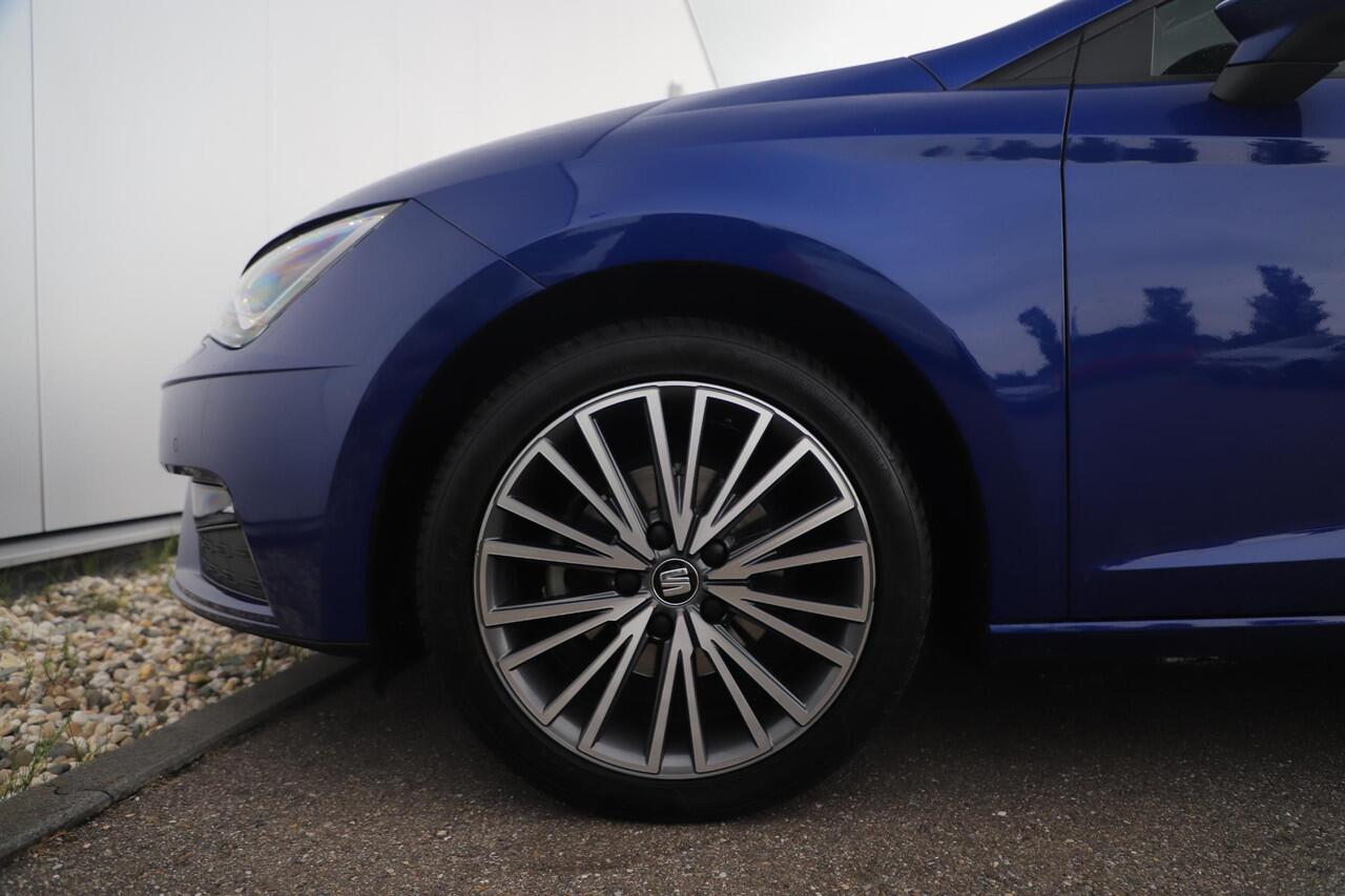 Seat LEON 1.0 TSI Style Ultimate Edition Beats 116PK Virtual Cockpit Full LED 17 inch Navigatie Achteruitrijcamera Clima Keyless Stoelverwarming Lane Assist
