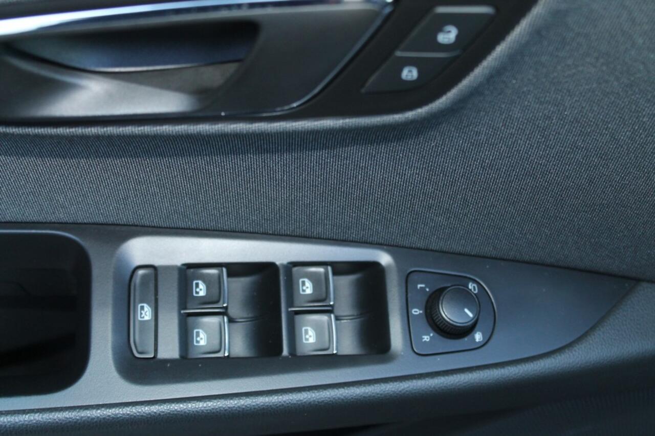 Seat LEON 1.5 TSI XCELLENCE TREKHAAK