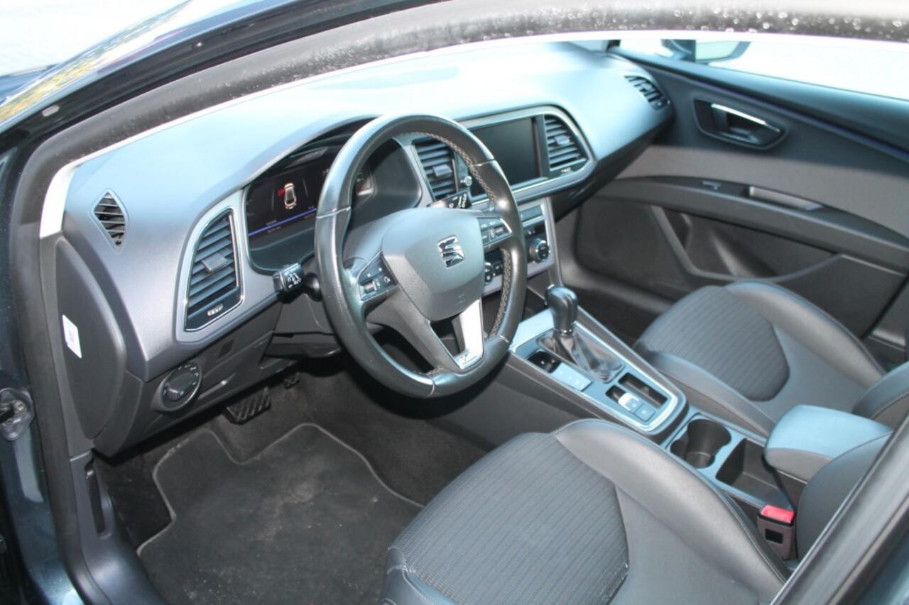 Seat LEON 1.5 TSI XCELLENCE TREKHAAK