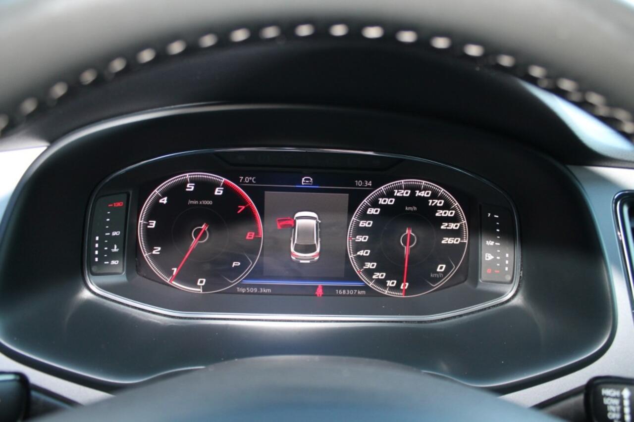 Seat LEON 1.5 TSI XCELLENCE TREKHAAK