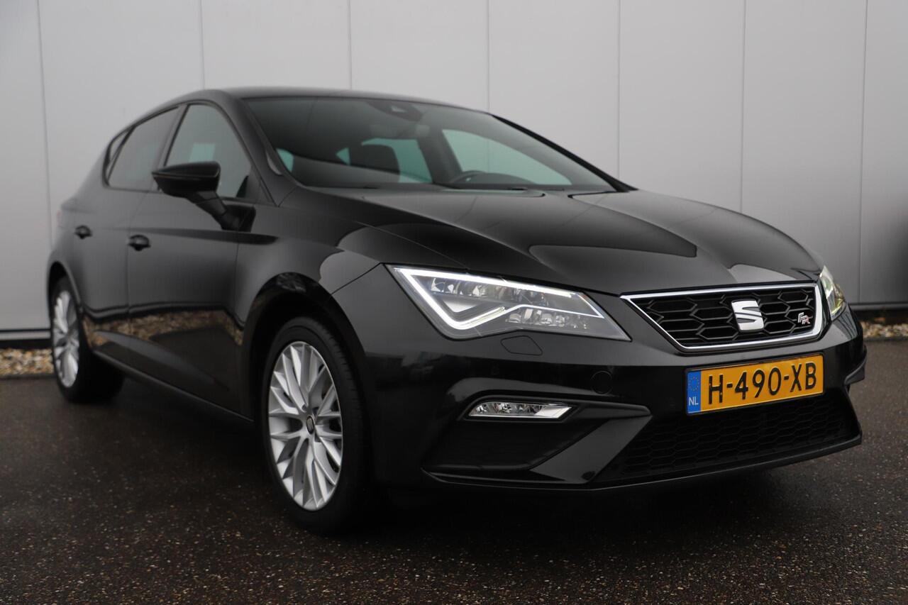 Seat LEON 1.0 TSI FR Ultimate Edition Virtual Cockpit Full LED 17 inch LMV Beats Audio Navigatie Achteruitrijcamera Carplay Android Climate Cruise Control Stoelverwarming
