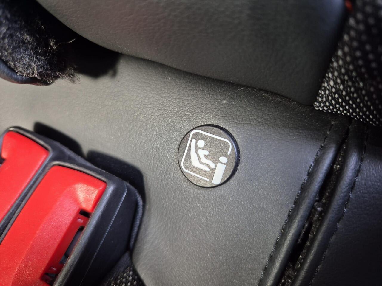 Seat LEON Sportstourer 1.5 TSI FR Launch Edition | Virtual | Keyless | 18'' | Stuur-stoelverw. | Carplay