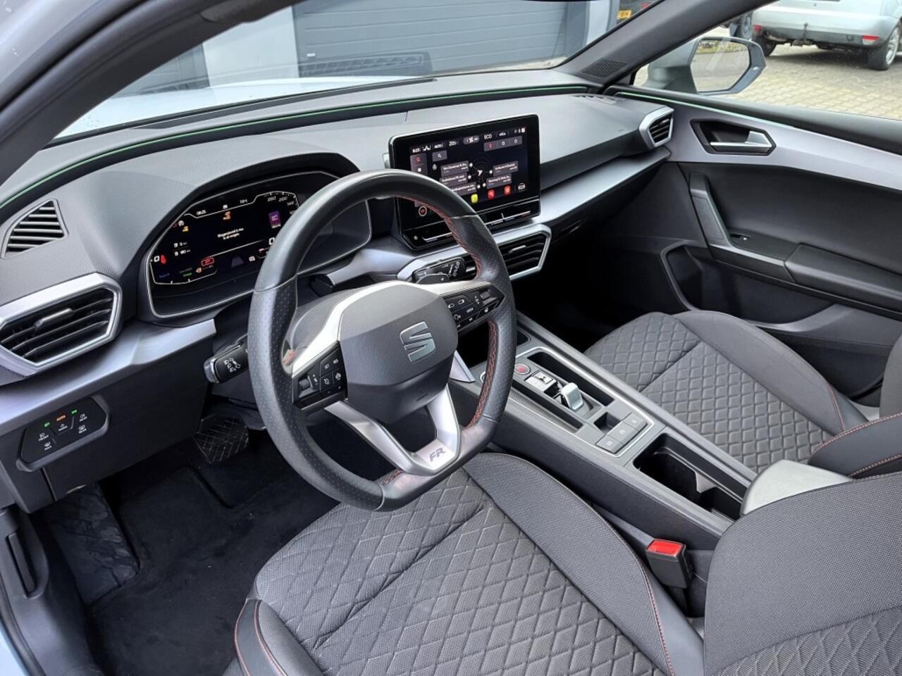 Seat LEON 1.4 TSI eHybrid / FR / 1e eigenaar / Carplay / Cruise control / LED