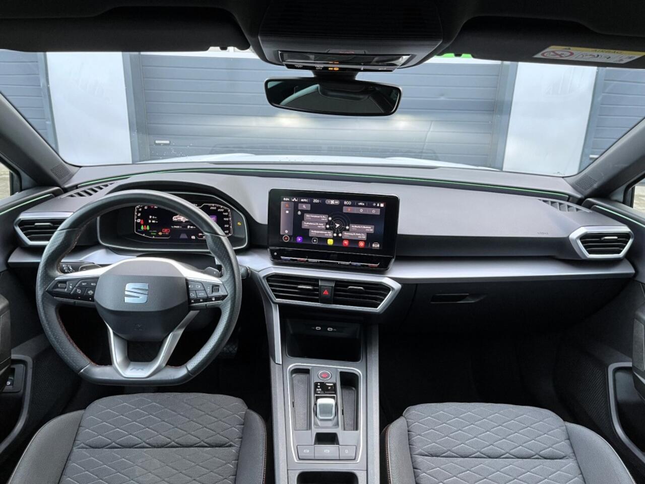 Seat LEON 1.4 TSI eHybrid / FR / 1e eigenaar / Carplay / Cruise control / LED