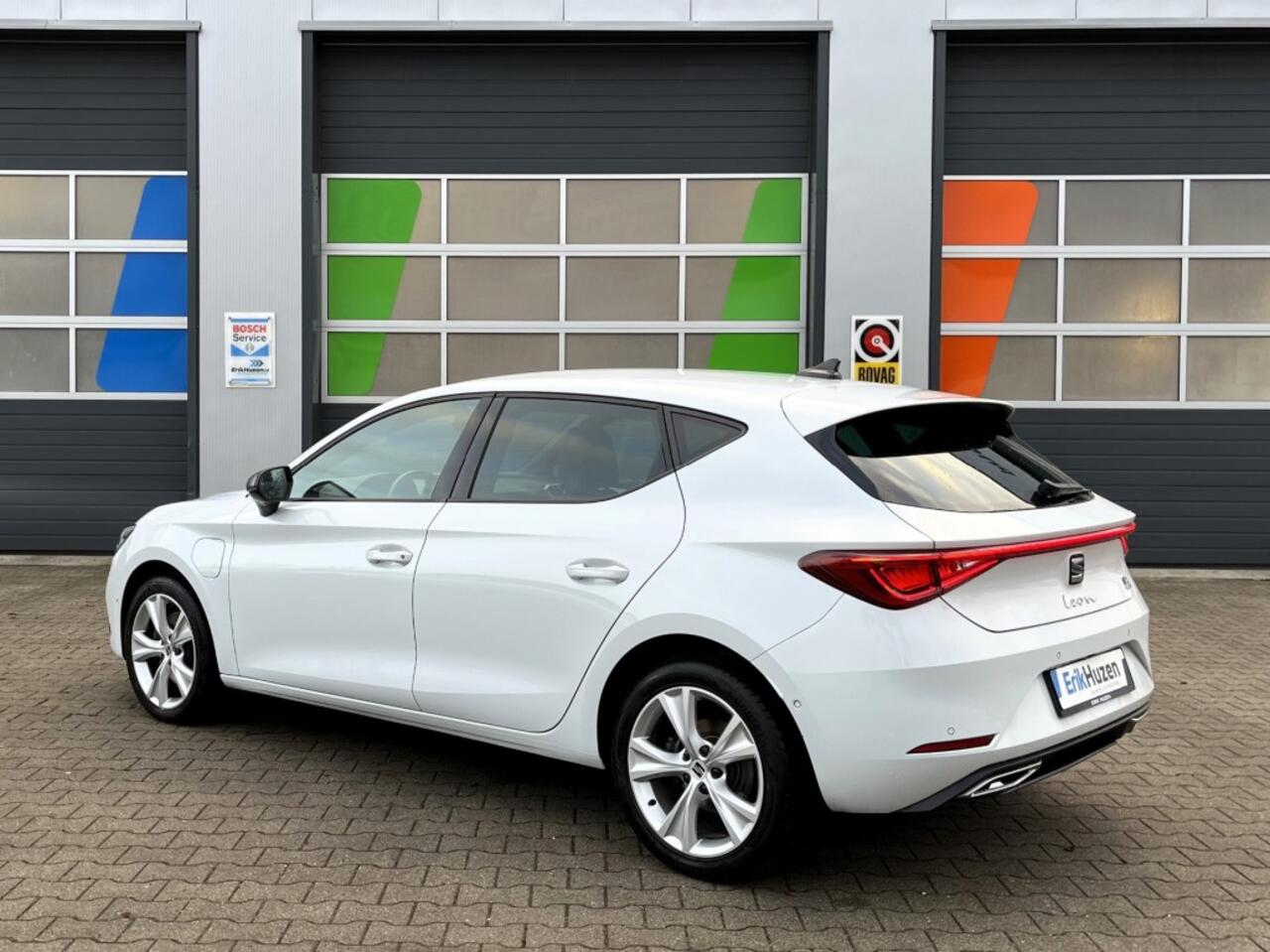 Seat LEON 1.4 TSI eHybrid / FR / 1e eigenaar / Carplay / Cruise control / LED