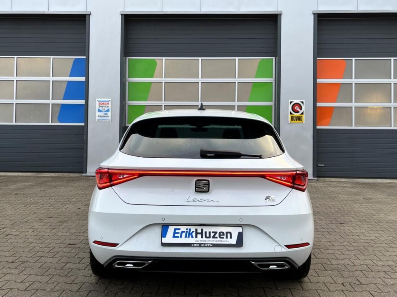 Seat LEON 1.4 TSI eHybrid / FR / 1e eigenaar / Carplay / Cruise control / LED