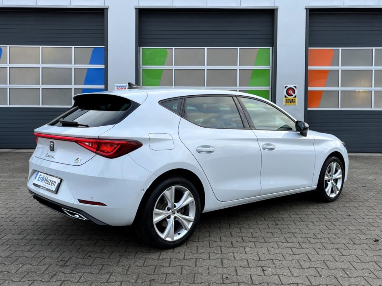 Seat LEON 1.4 TSI eHybrid / FR / 1e eigenaar / Carplay / Cruise control / LED