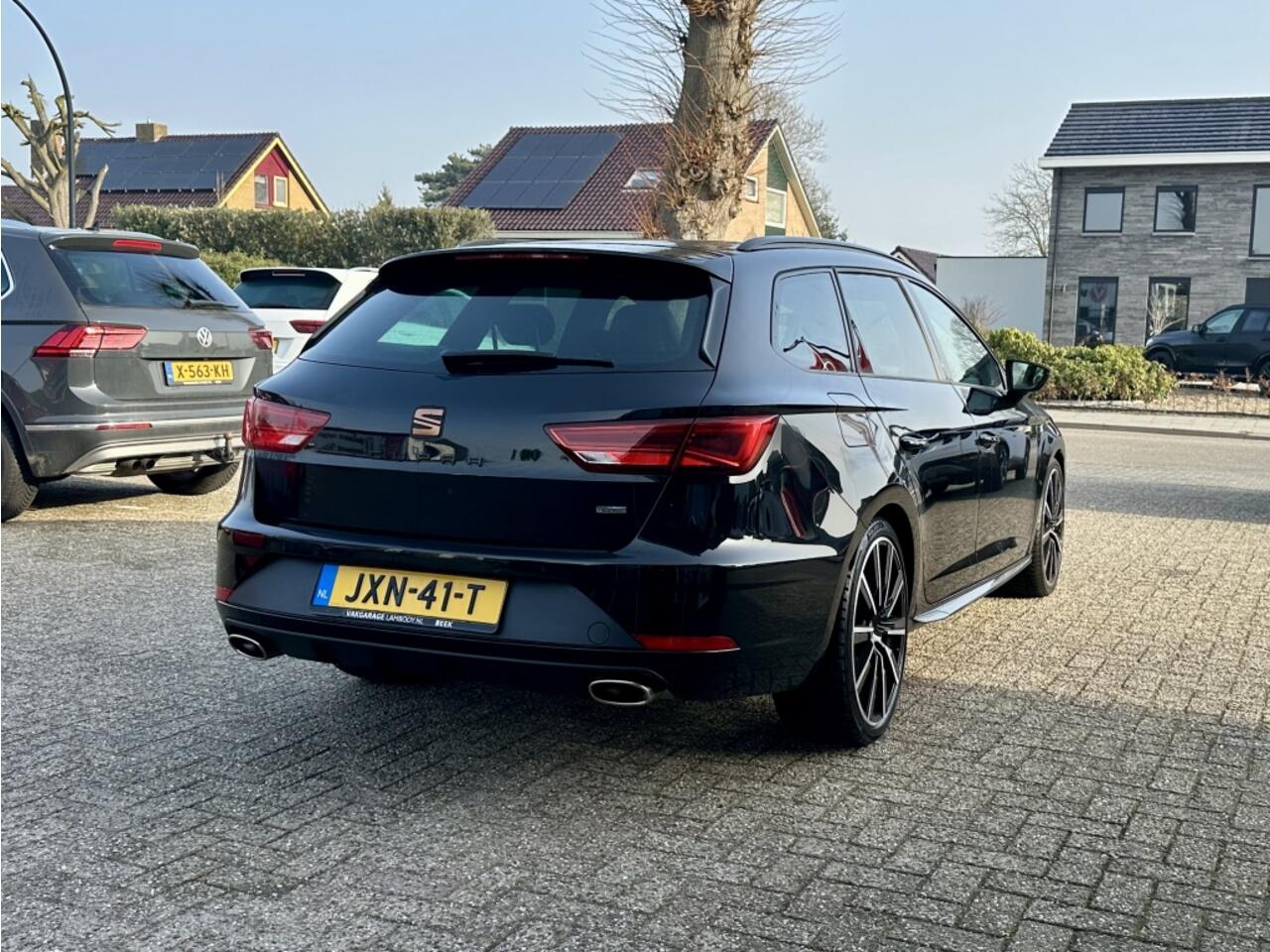 Seat LEON ST 2.0 TSI Cupra 300 4Drive Brembo Kuipstoelen Pano