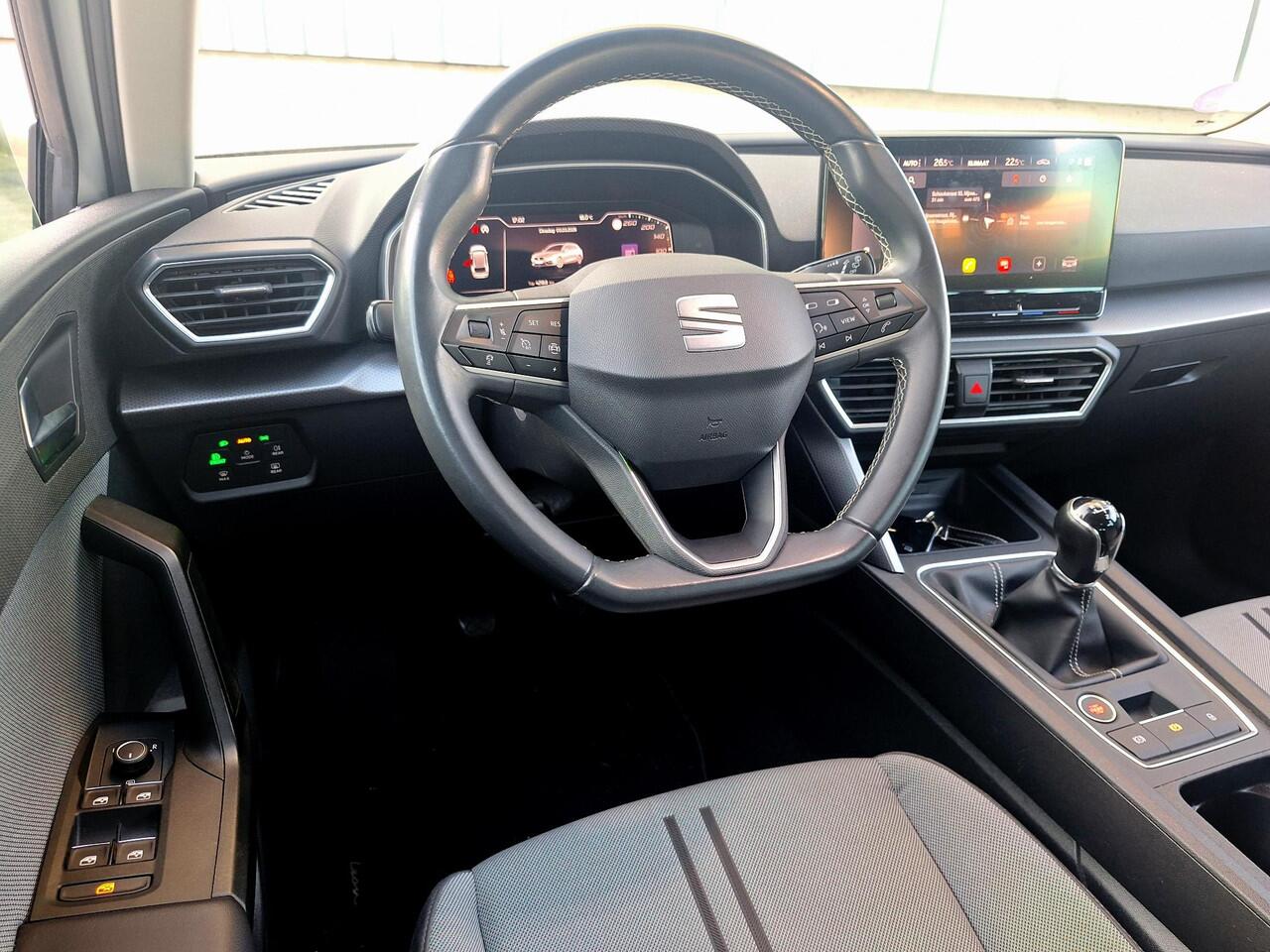 Seat LEON Sportstourer 1.5 TSI Style Launch Edition My 2021 | 18"LM | Trekhaak | Full LED | Climate V=A | Navi |