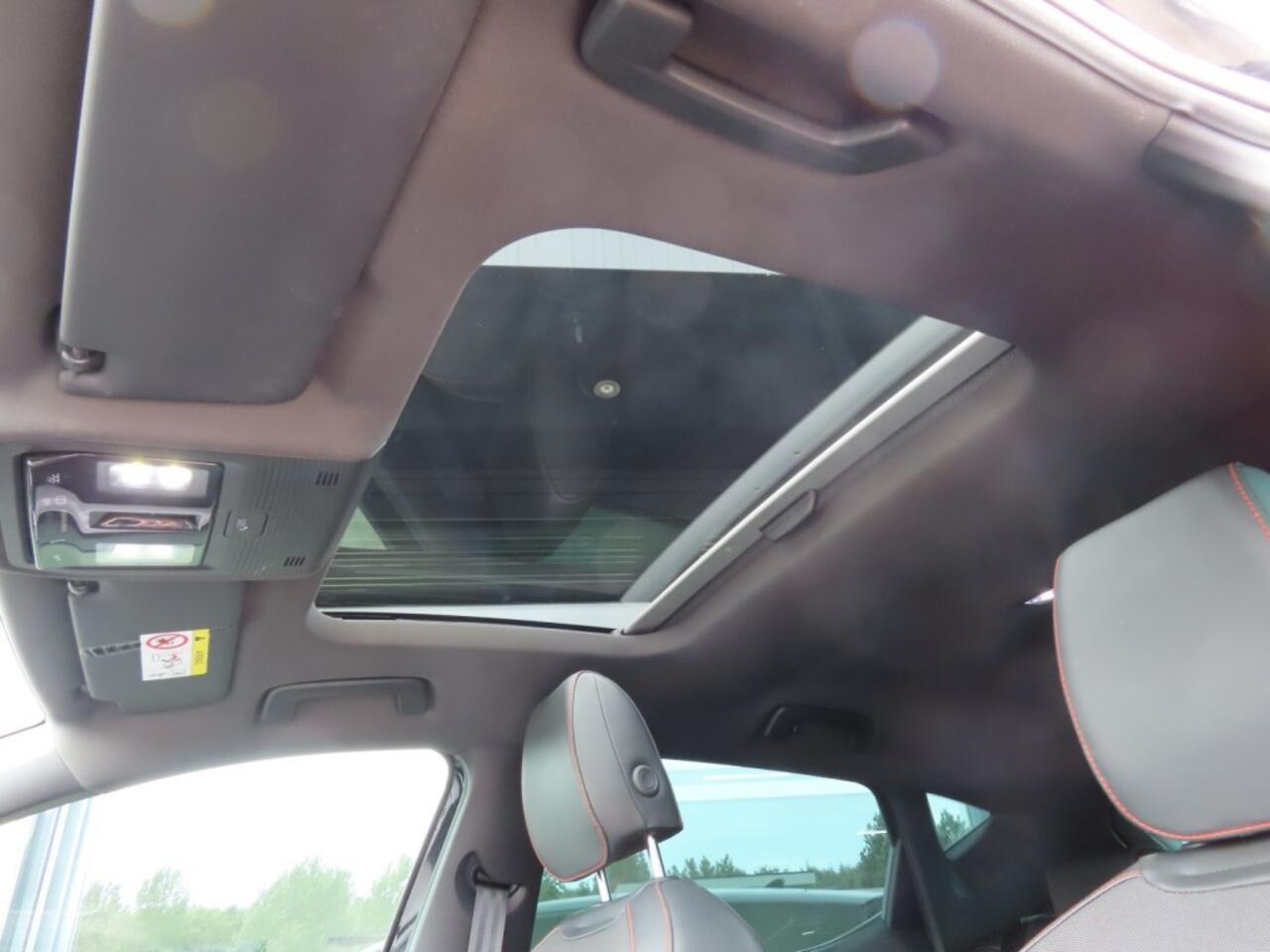 Seat LEON 1.4 TSI eHybrid PEHV FR Business Intense Pano 2021