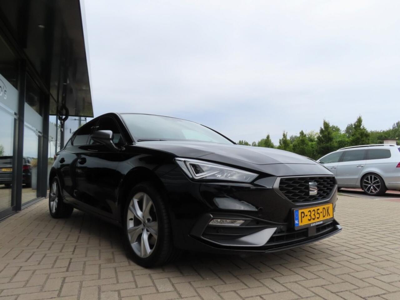 Seat LEON 1.4 TSI eHybrid PEHV FR Business Intense Pano 2021
