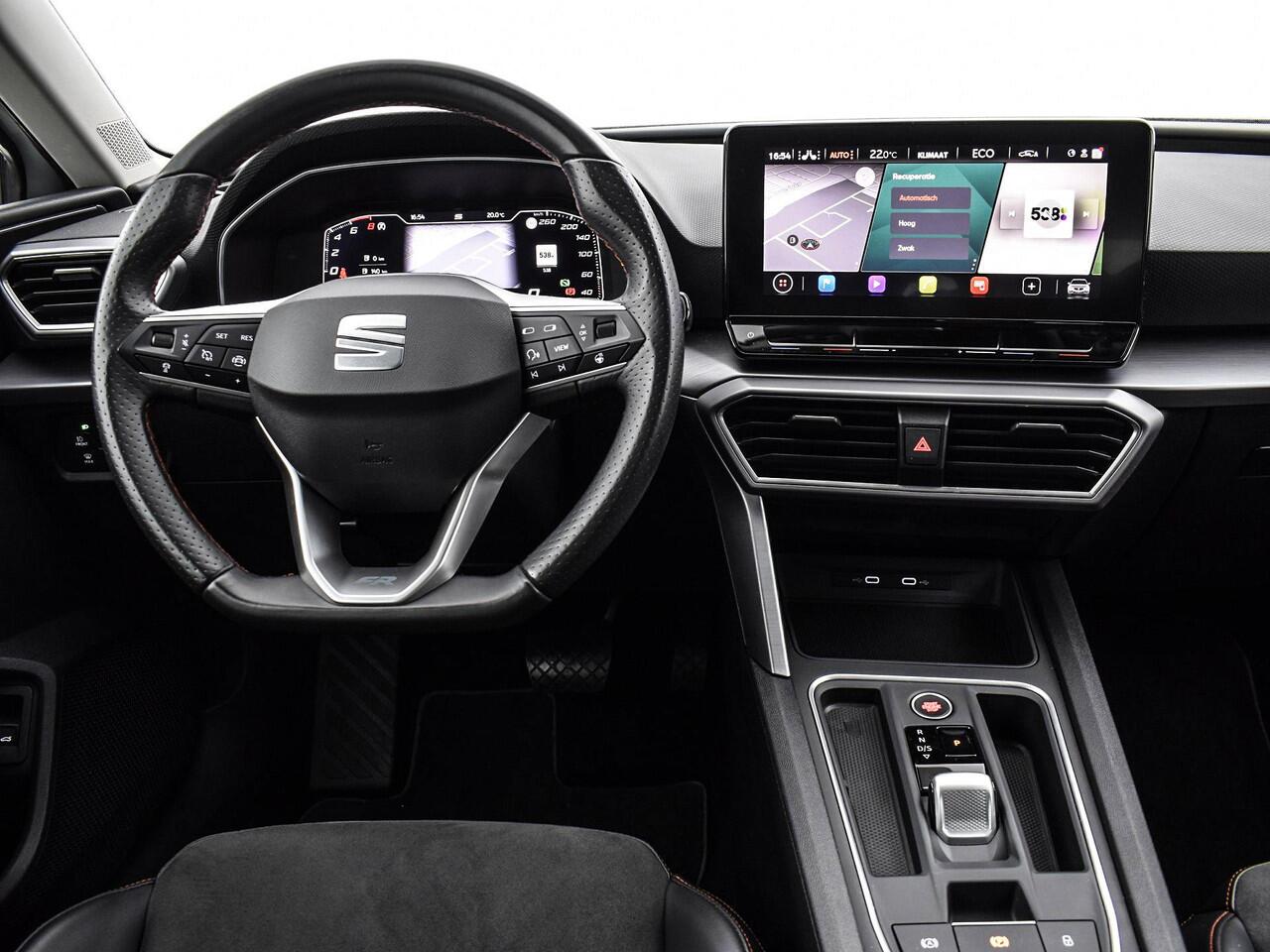 Seat LEON Sportstourer 1.4 TSI 204pk DSG eHybrid PHEV FR Business Intense · Camera · Inklap. Trekhaak · Keyless · Stuur- & Stoelverwarming · Elek. Bestuurddersstoel + Geheugen · ACC · Apple/Android Car Play ·