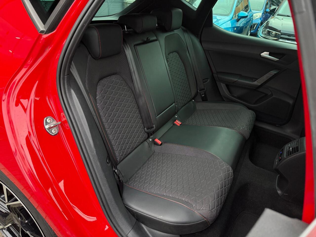 Seat LEON 1.4 TSI eHybrid PHEV FR CarPlay Camera ACC