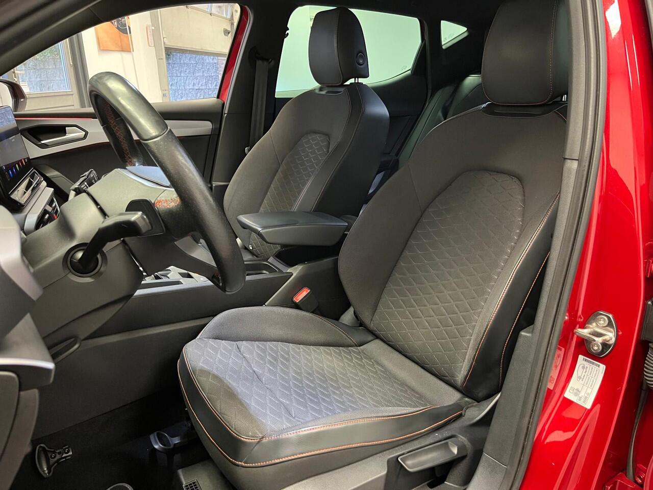 Seat LEON 1.5 eTSI FR Business Intense | TREKHAAK | CAMERA |