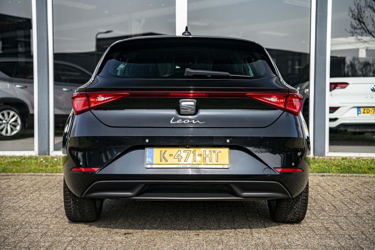 Seat LEON 1.0 TSi 110 pk Style Launch Edition | Elek. Trekhaak | Camera | Stoel-/Stuurwielverwarming