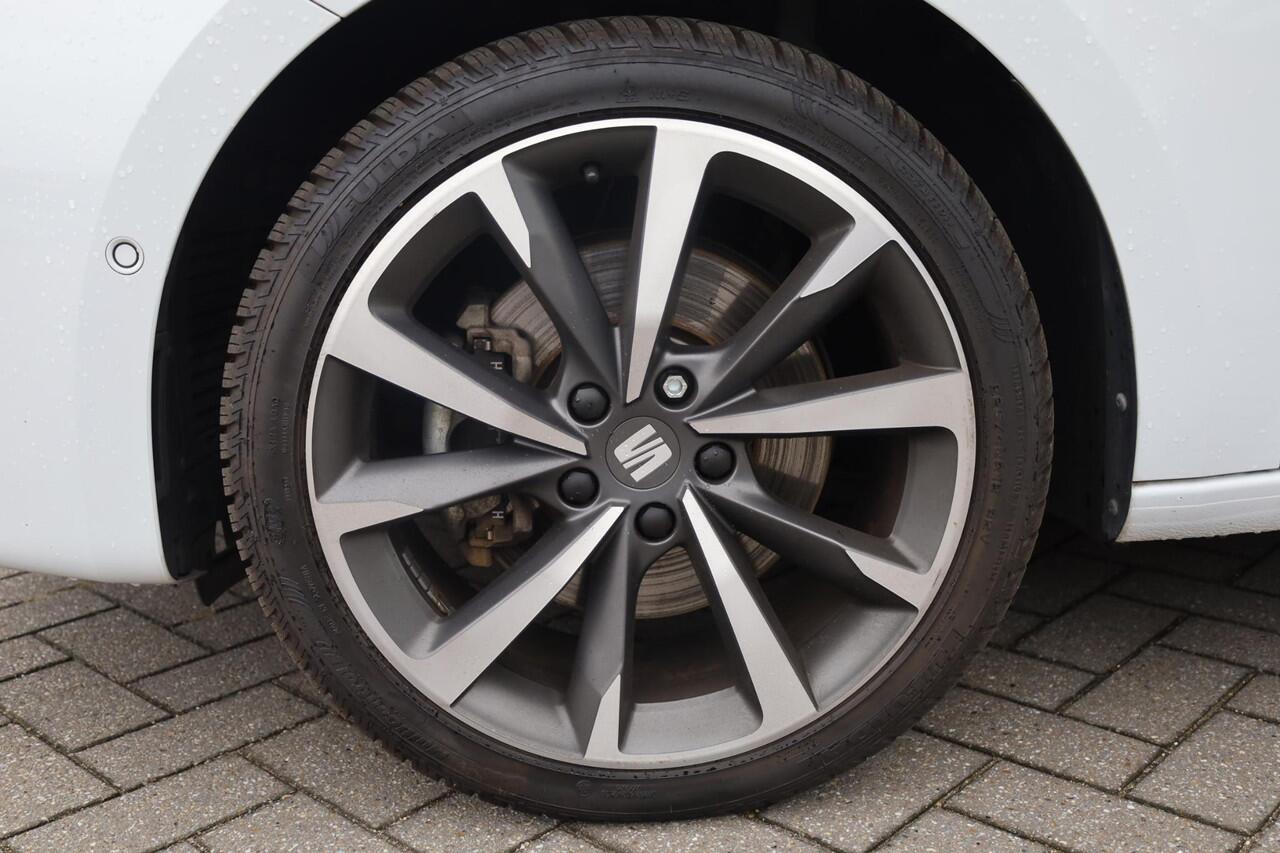 Seat LEON Sportstourer 1.4 TSI eHybrid PHEV FR PL ¤613 p/m* 204PK / 150kW Side assist sfeerverlichting navigatie grootbeeld leder alcantara ACC cruise control FR FULL Led cruise control parkeersensoren multifunctioneel lederen stuurwiel doorn ons geleverd en door o