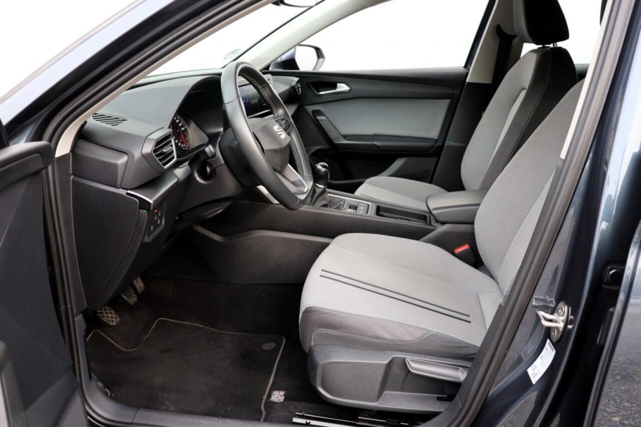 Seat LEON Sportstourer 1.5 TSI Style - 131 pk **Full Link / PDC / Cruise