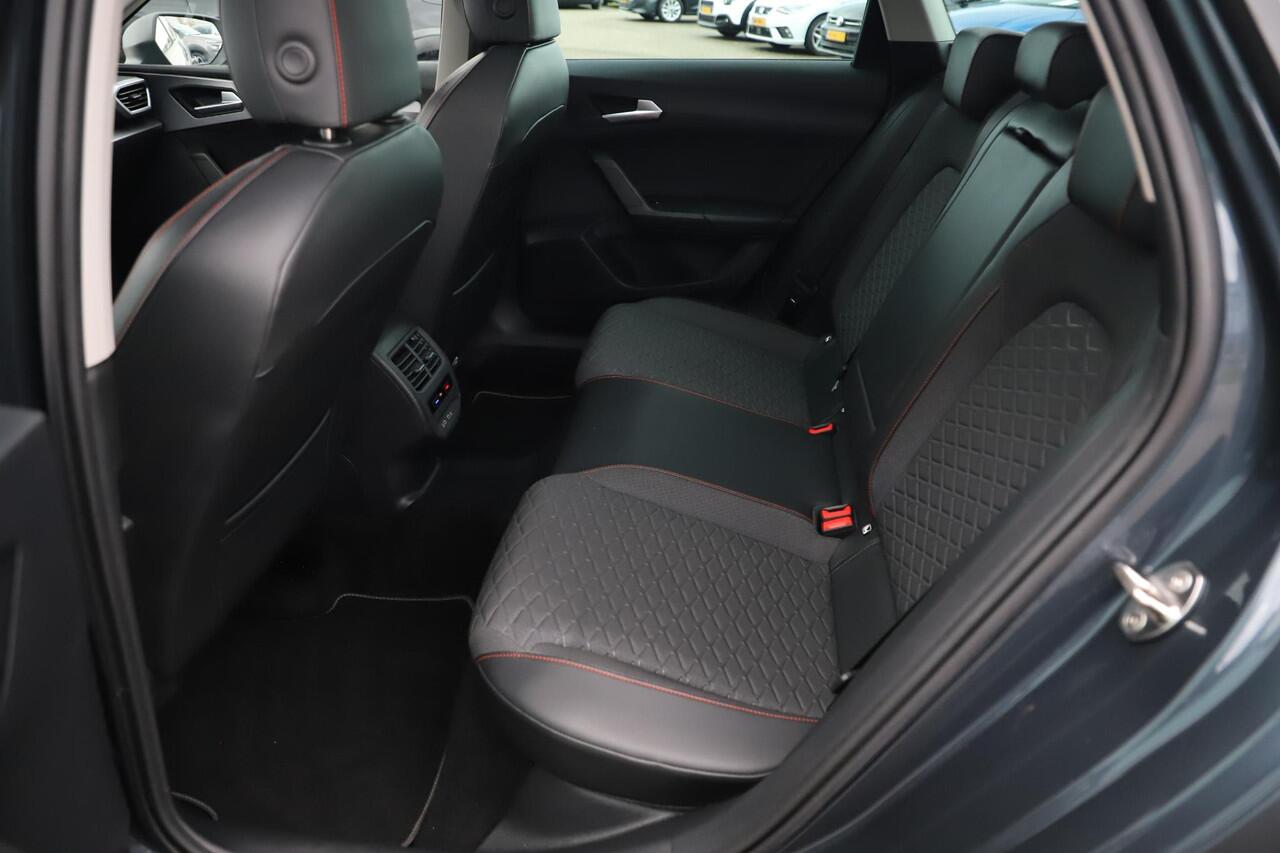 Seat LEON Sportstourer 1.4 TSI eHybrid PHEV FR Business Intense 204PK Automaat Panoramadak Carplay Android Navigatie Achteruitrijcamera Climate Adaptive Cruise Lane Assist