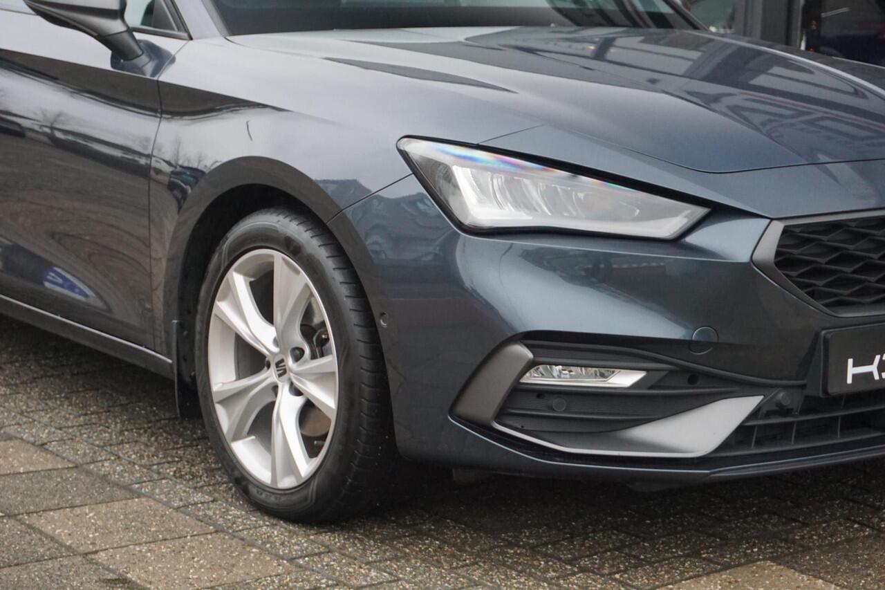 Seat LEON Sportstourer 1.5 eTSI FR Business Intense