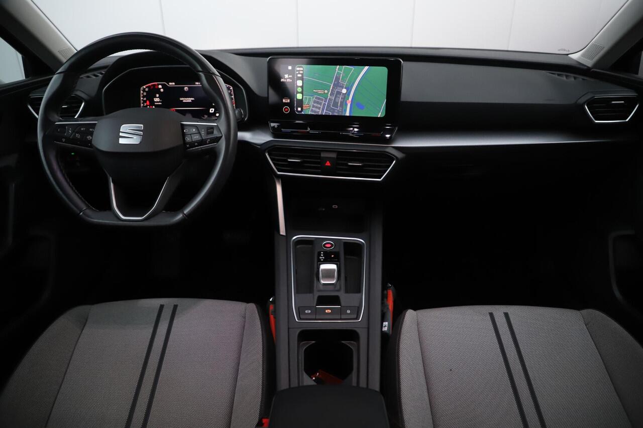 Seat LEON Sportstourer 1.5 eTSI Style Business Intense 150PK DSG Automaat LED Navigatie Achteruitrijcamera Climate Adaptive Cruise Control 16 inch LMV Carplay Android