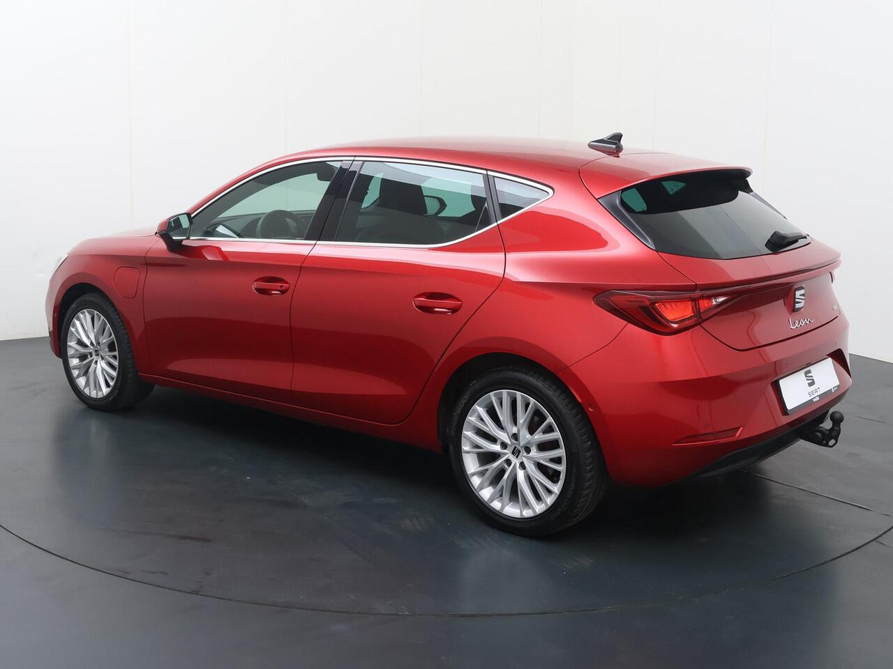 Seat LEON 1.4 TSI eHybrid PHEV FR Business Intense | 204 PK | Automaat | Adaptive cruise control | Achteruitrijcamera | LED verlichting | Apple Carplay/Android Auto |