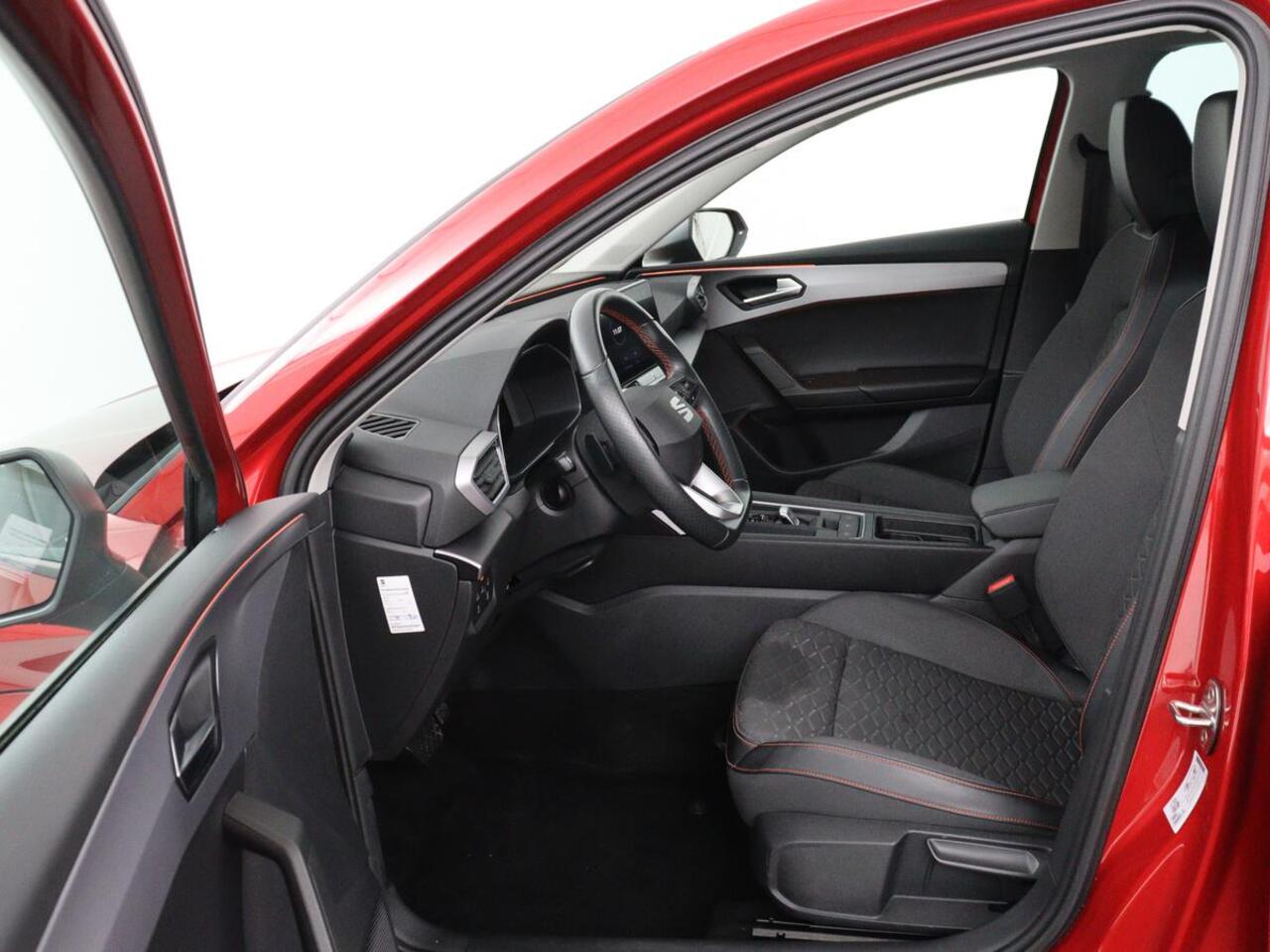 Seat LEON 1.4 TSI eHybrid PHEV FR | Stoel & stuurverwarming | Camera | Adaptive cruise | Carplay | Navigatie | Sfeerverlichting | Park Assist | Climate control | Full LED | PHEV | Plug In