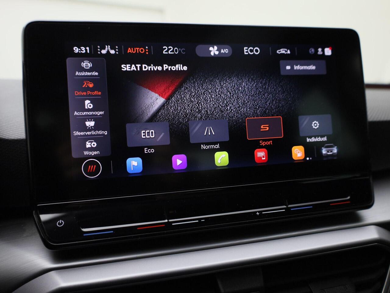 Seat LEON Sportstourer 1.4 TSI/204PK eHybrid PHEV FR · Panoramadak · Apple/Android Car Play · Navigatie · Camera + Parkeersensoren