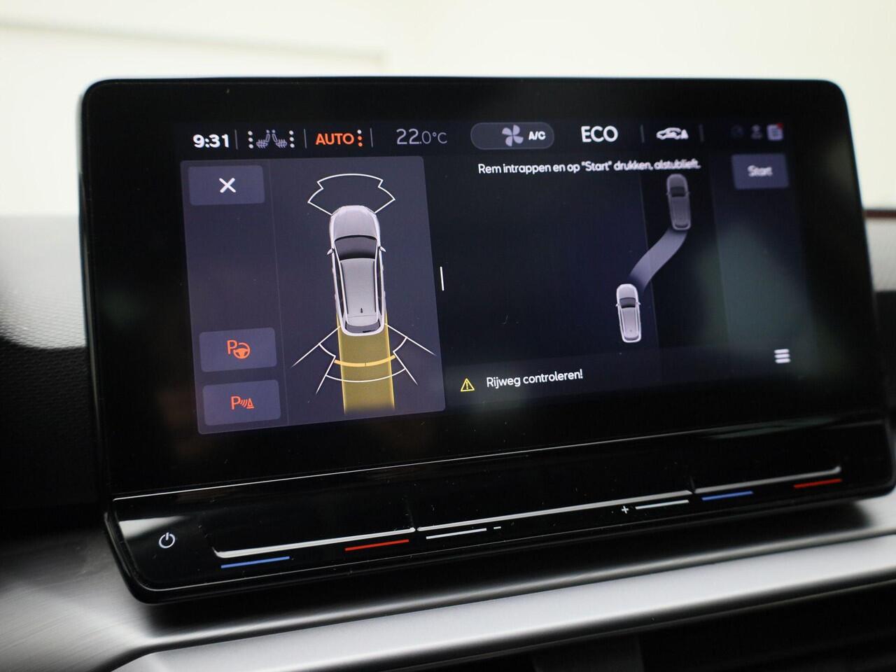 Seat LEON Sportstourer 1.4 TSI/204PK eHybrid PHEV FR · Panoramadak · Apple/Android Car Play · Navigatie · Camera + Parkeersensoren