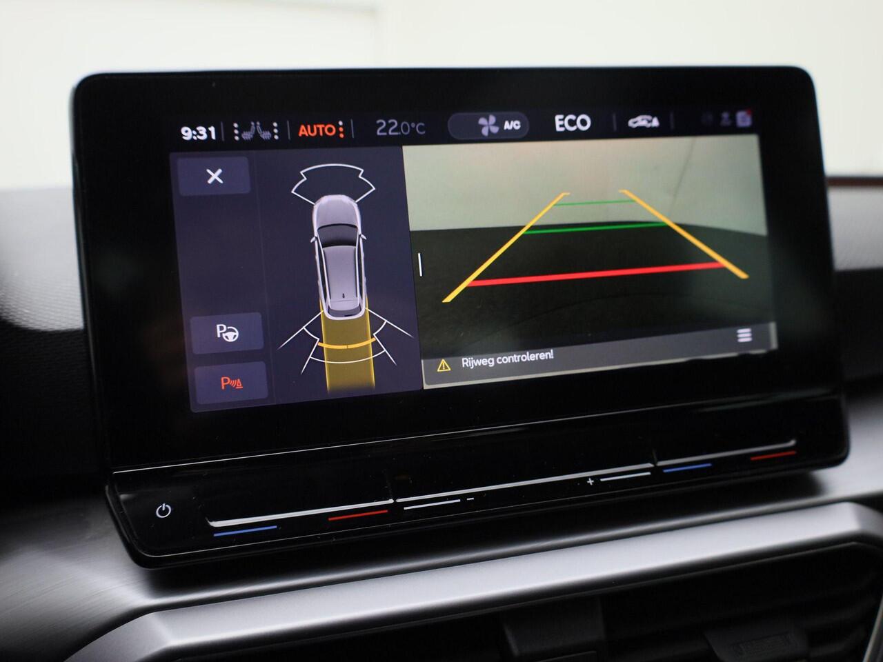 Seat LEON Sportstourer 1.4 TSI/204PK eHybrid PHEV FR · Panoramadak · Apple/Android Car Play · Navigatie · Camera + Parkeersensoren