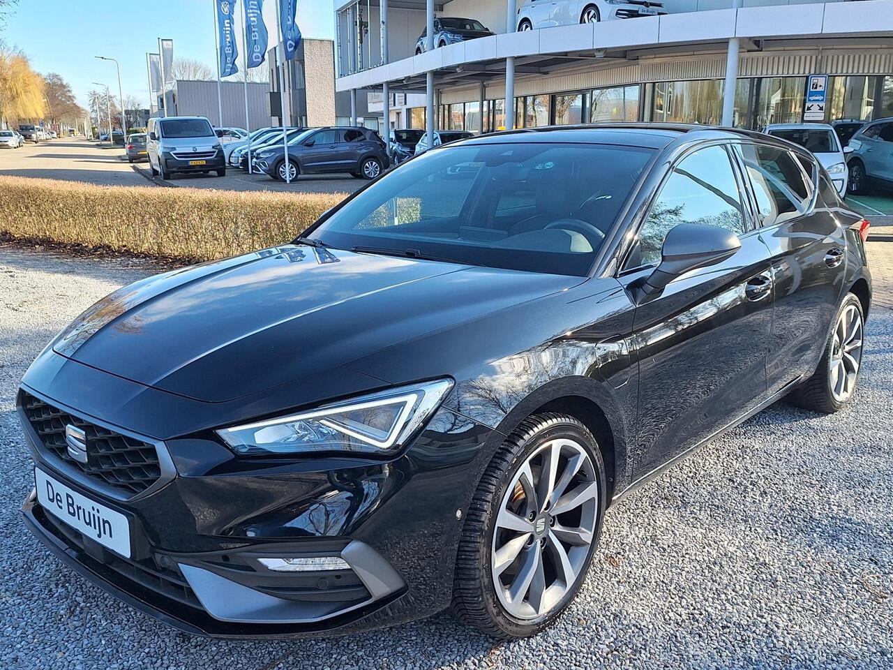 Seat LEON TSI 204pk DSG Hybrid PHEV FR (Pano,Trekhaak,Camera,Virtual)