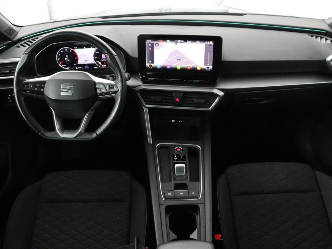 Seat LEON Sportstourer 1.5 eTSI FR Launch Edition | Carplay | Full LED | Adaptive Cruise | Sfeerverlichting | Navigatie | PDC