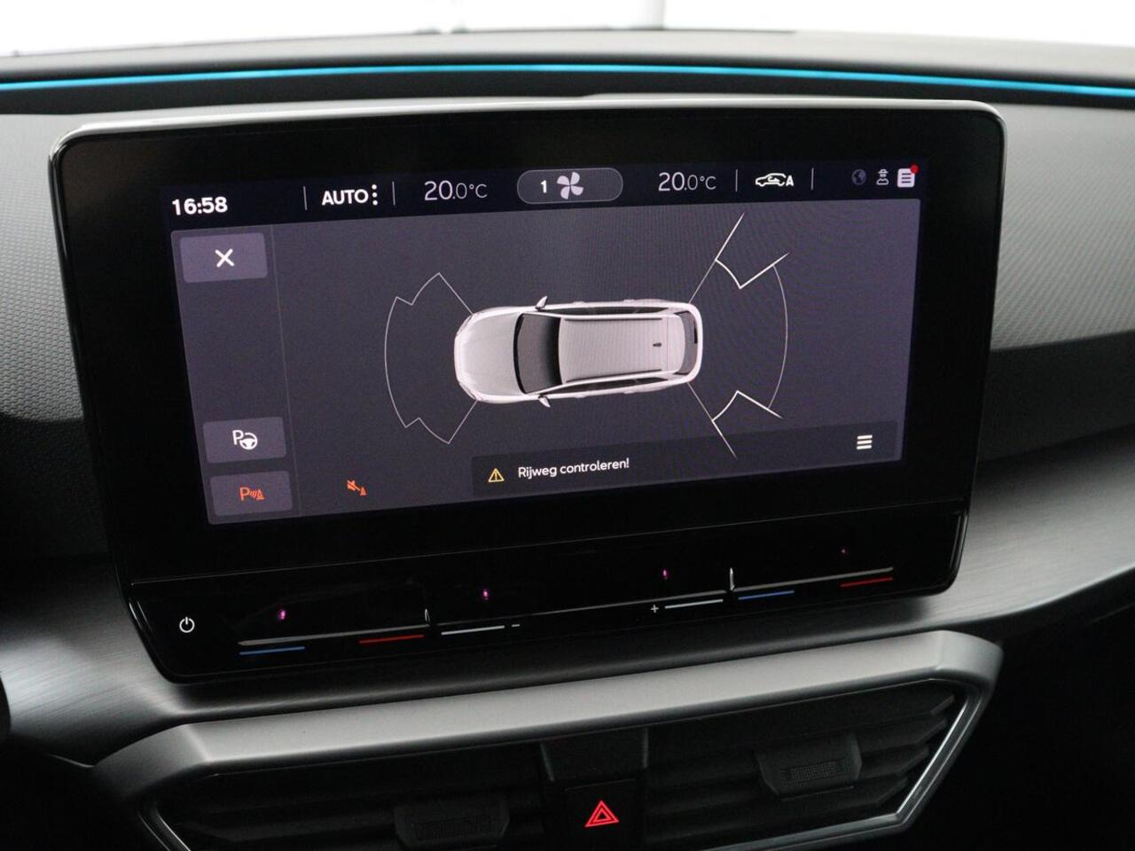 Seat LEON 1.5 eTSI FR Intens | Carplay | Adaptive cruise | Sfeerverlichting | Navigatie | Parkeerhulp | Dodehoek detectie | Full LED | Climate control | Bluetooth