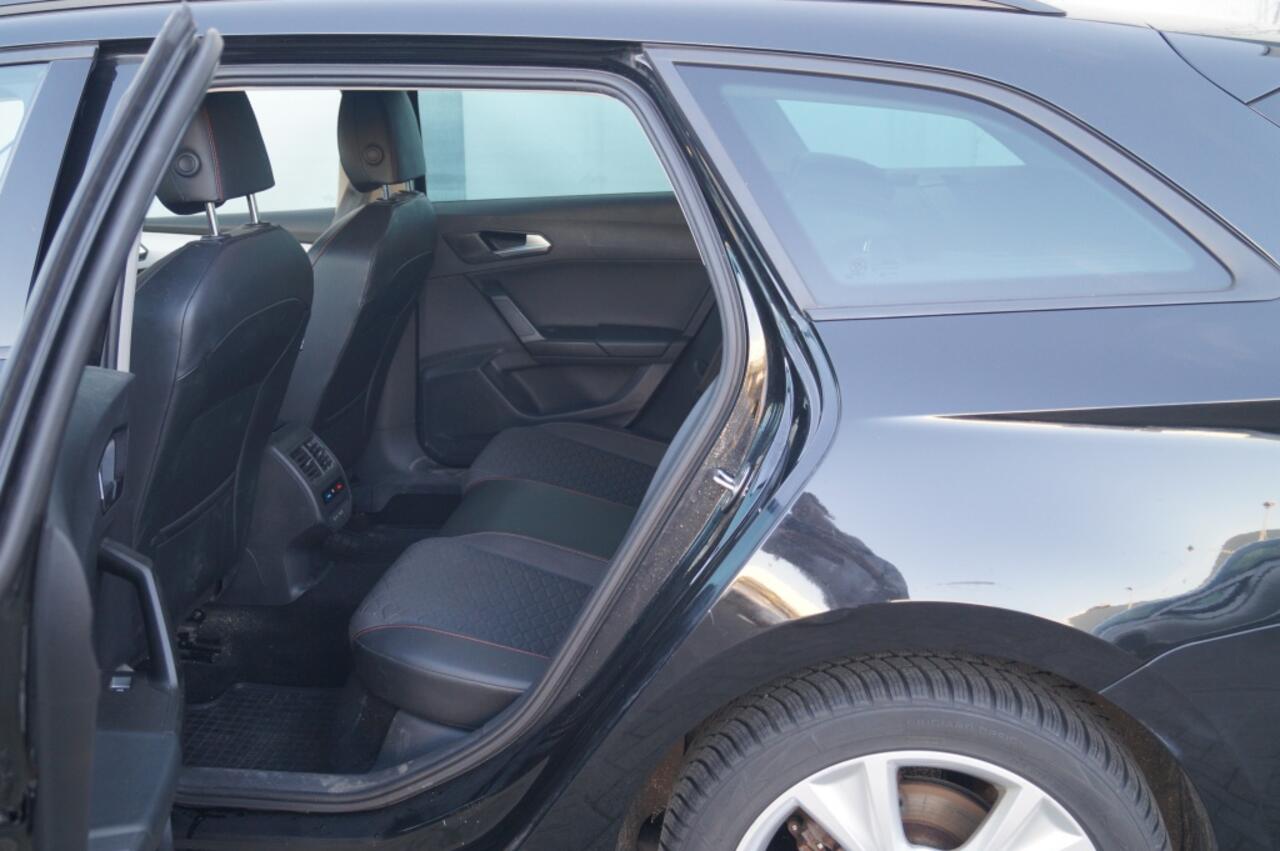 Seat LEON Sportstourer 1.5 TSI 150pk FR Business -NAVI-ECC-
