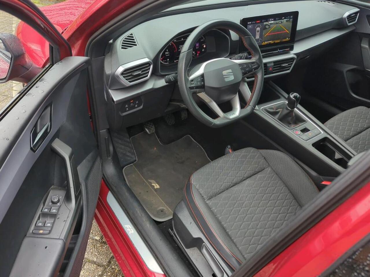 Seat LEON Sportstourer 1.5 TSI FR Business Intense NL-AUTO | TREKHAAK | CARPLAY