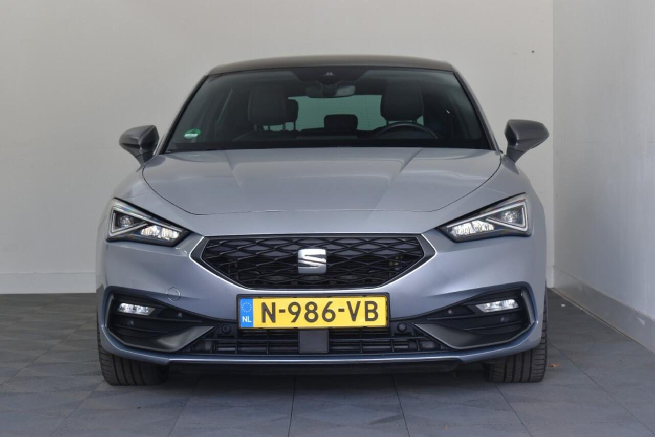 Seat LEON 1.0 eTSI 110PK FR Business Intense Automaat