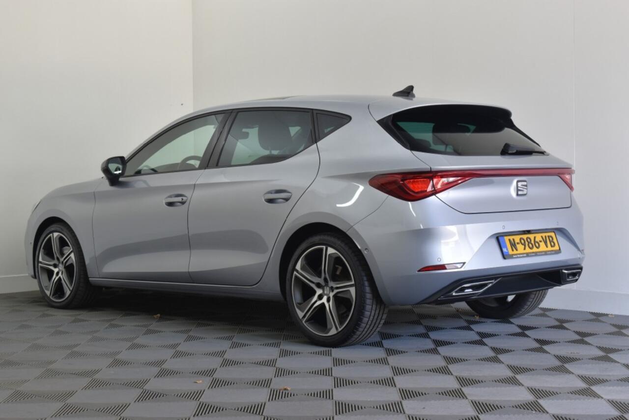 Seat LEON 1.0 eTSI 110PK FR Business Intense Automaat
