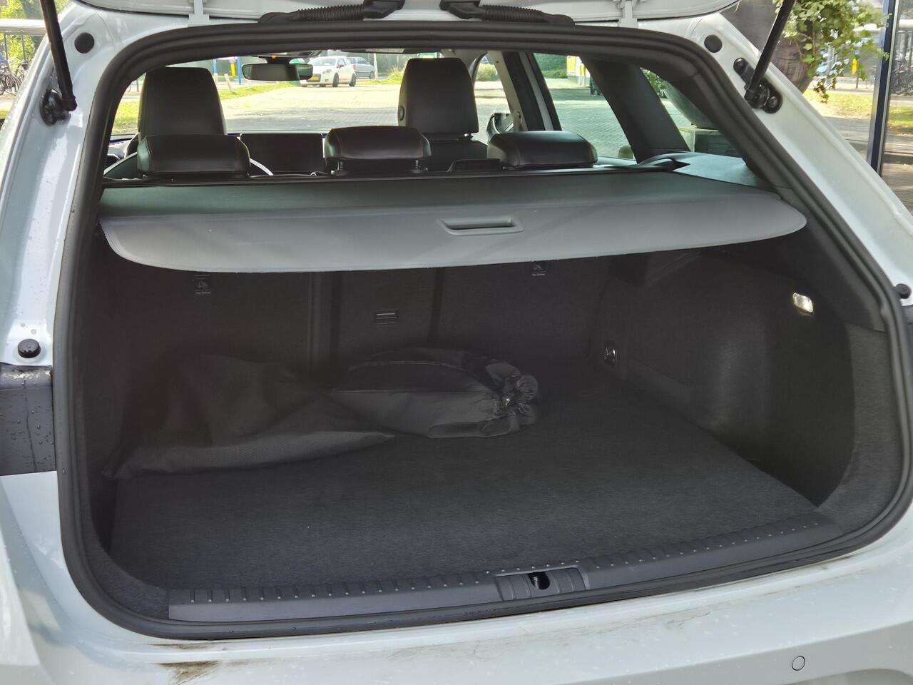 Seat LEON Sportstourer 1.4 TSI eHybrid PHEV FR | LM Velgen | ECC | PDC + Camera | Navigatie