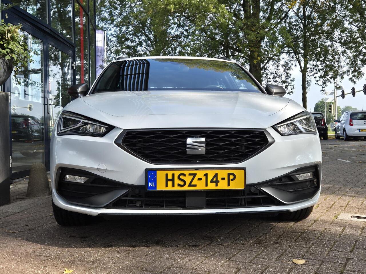 Seat LEON Sportstourer 1.4 TSI eHybrid PHEV FR | LM Velgen | ECC | PDC + Camera | Navigatie