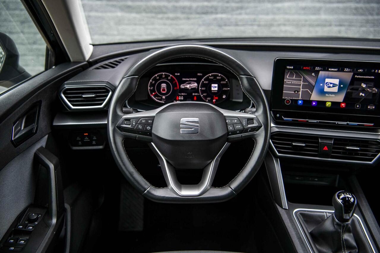 Seat LEON 1.0 TSi 110 pk Style Business Intense | LED Signature | 18" | Navigatie