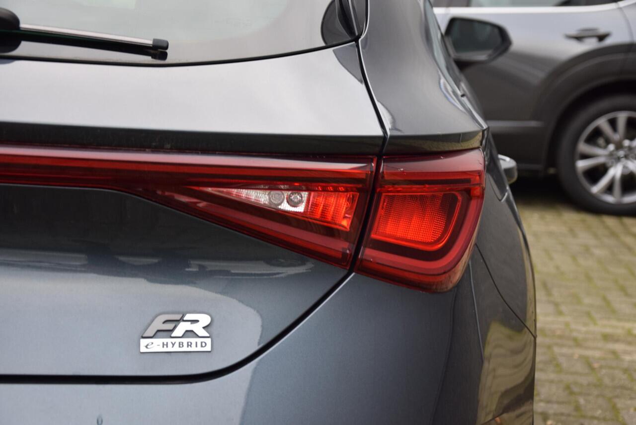 Seat LEON 1.4 TSI eHybrid PHEV FR | SOH 100%| stuurwiel verwarmd | lederen/stof bekleding |